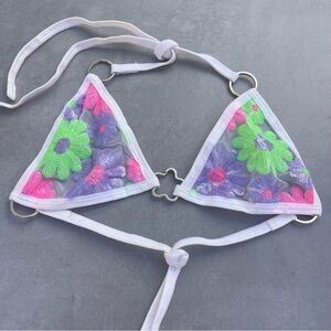 Daisy Rave Triangle Top